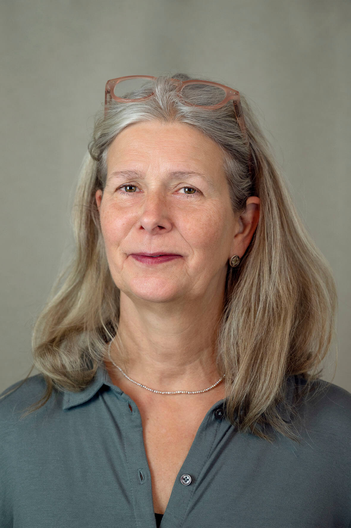 Portrait cornelia_knoefel_schoeneich_2024